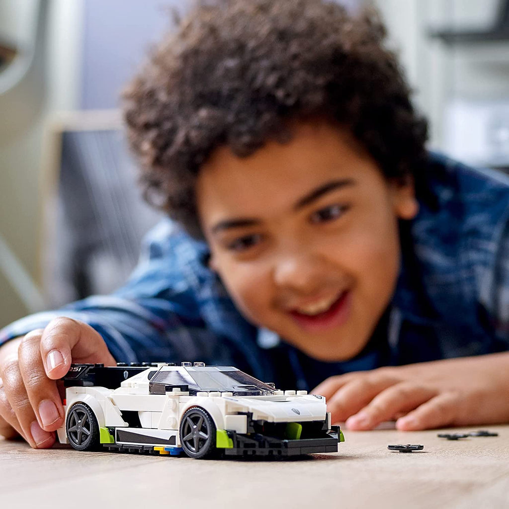 Racing Sports Car Toy with Driver Minifigure X817481