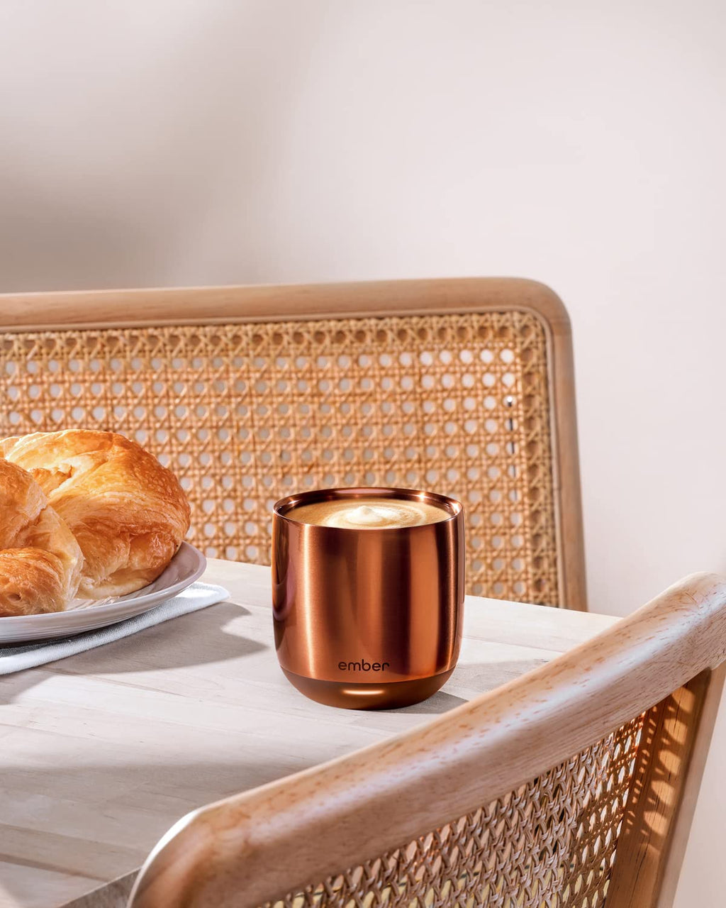 6 oz App-Controlled Heated Smart Cup Z854477