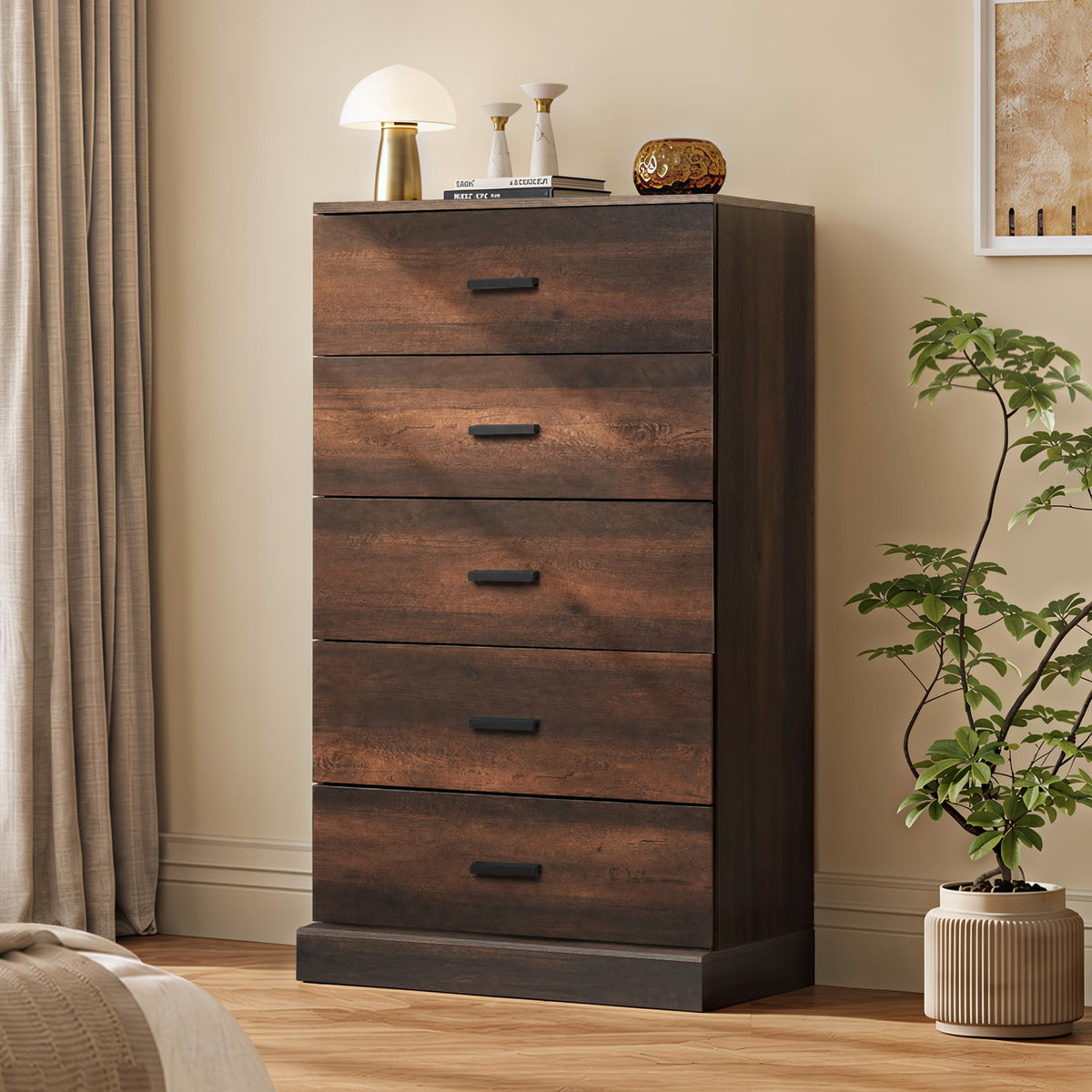 Brown 5 Drawer Dresser T6362