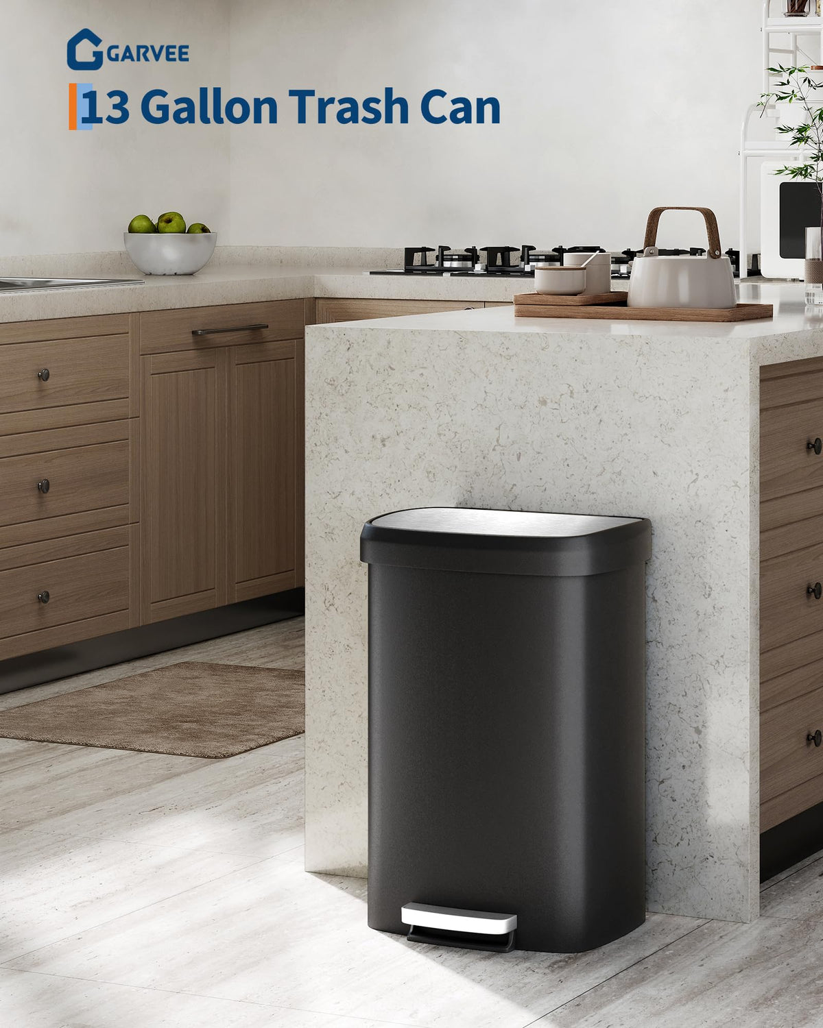 13 gal / 50 L Plastic Trash Can with Lid C893945